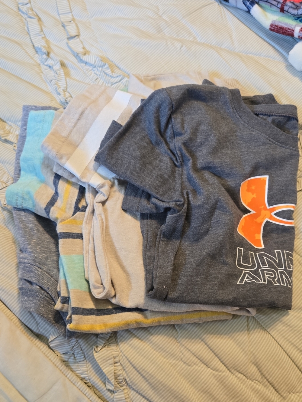 4 Boys Shirts Size 7